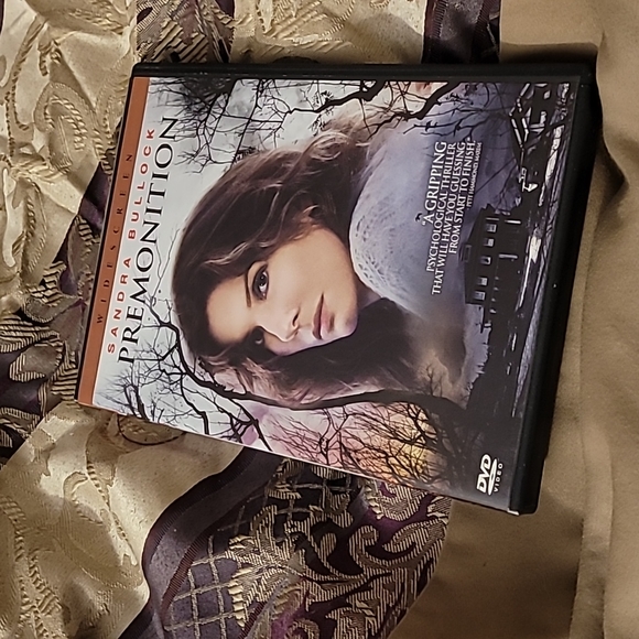 Premonition widescreen dvd with Sandra Bullock - Picture 4 of 4